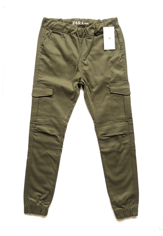 Relaxed Fit Cargo Pants in Attractive Green Color